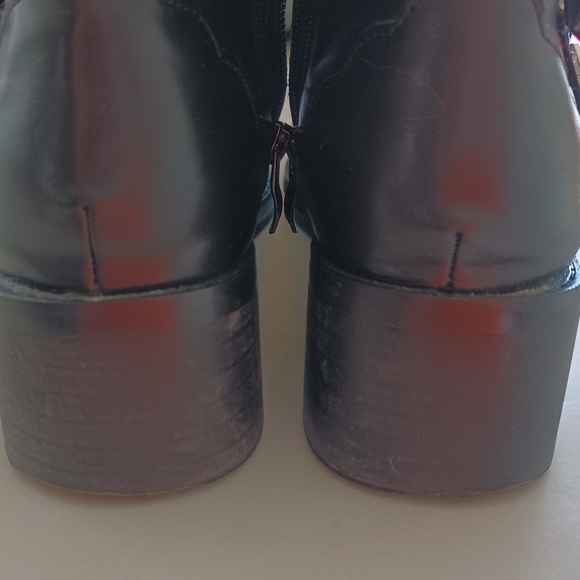 Zip up bootlets - Picture 4 of 6